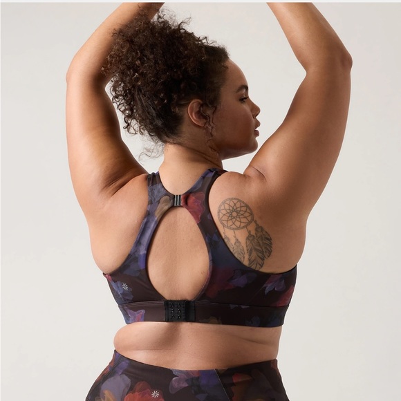 Athleta Ultimate Ease Bra - Picture 2 of 12